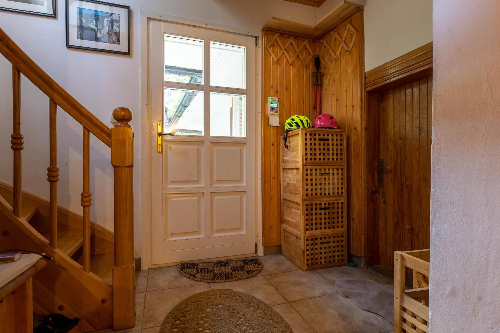 Amalia: Spacious Garden Retreat With Fireplace In Villa Banska Stiavnica